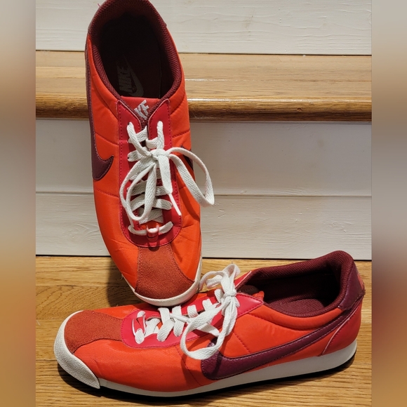 Nike Marquee 580536-661 Mens Hyper Red/Team Red Running‎ Sneakers Size 8.5 - Picture 1 of 9